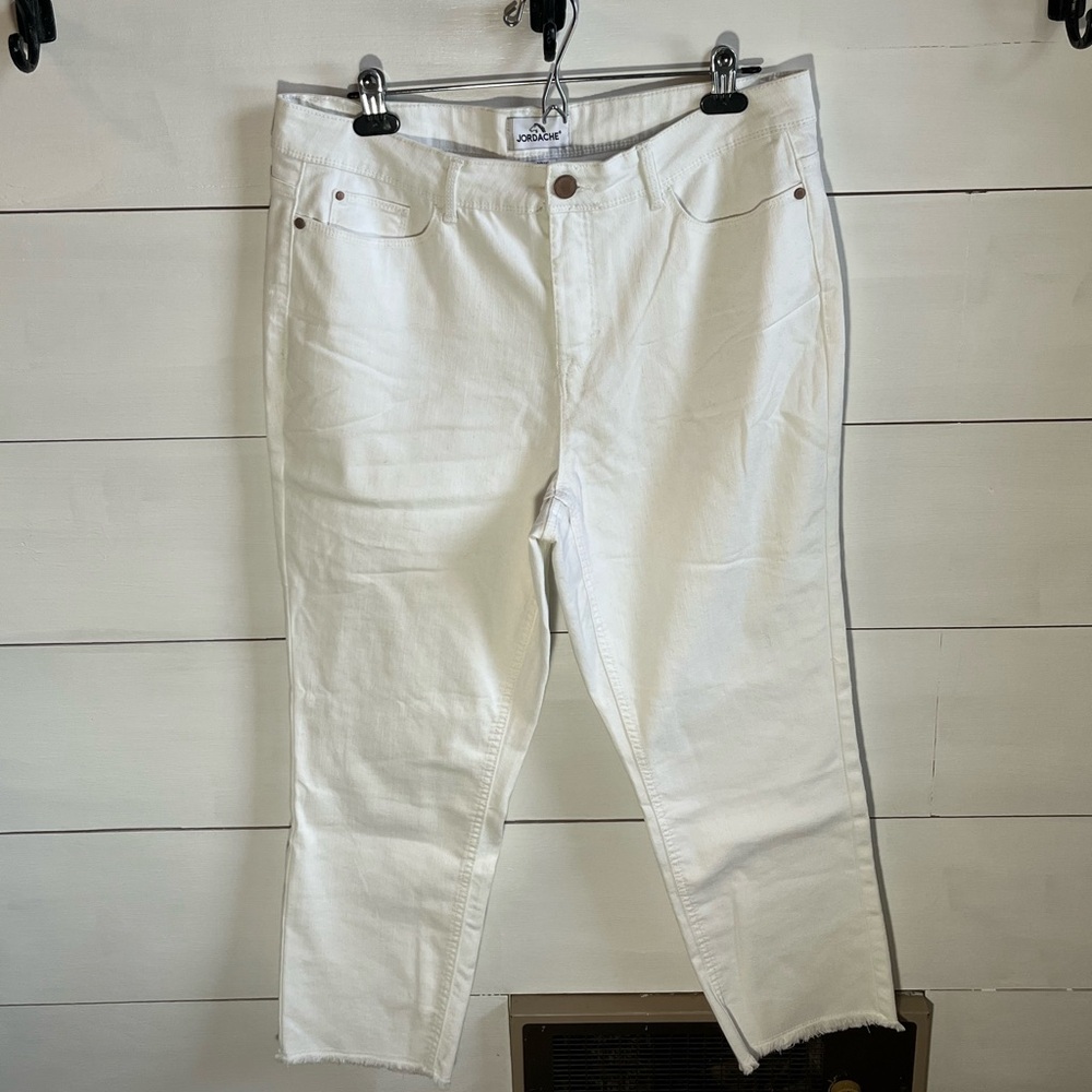 Jordache Women's Cropped White Jeans